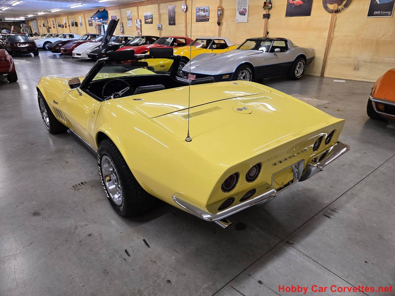 1969 Chevrolet Corvette 32