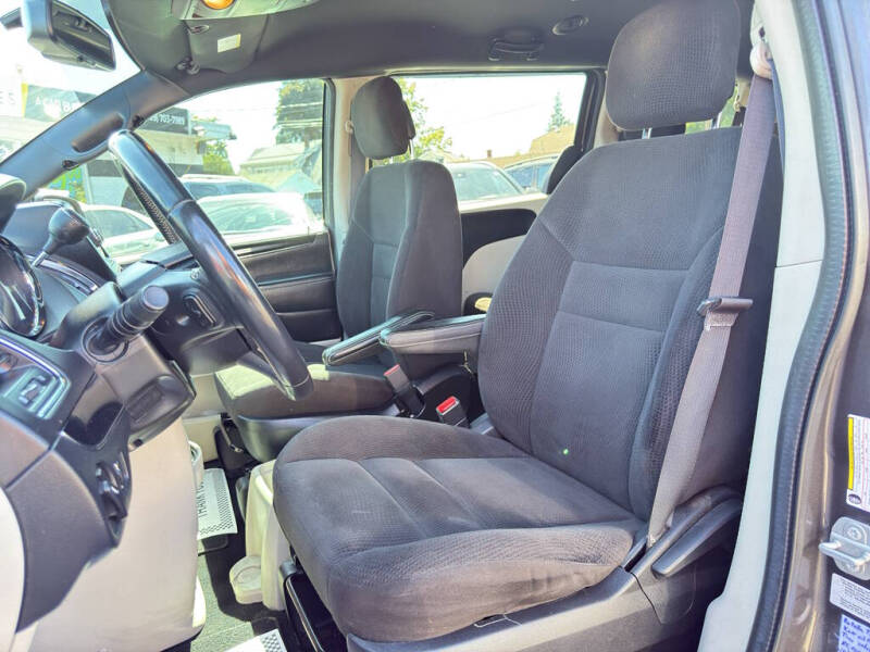 2016 Dodge Grand Caravan SE