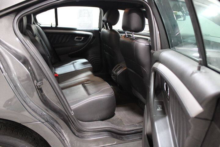 2018 Ford Taurus SEL