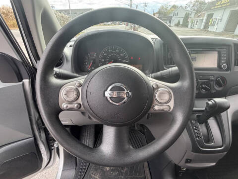 2017 Nissan NV200 SV