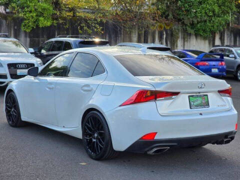 2017 Lexus IS 200t