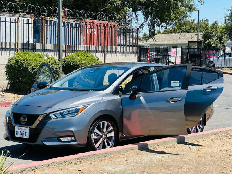 2020 Nissan Versa SR