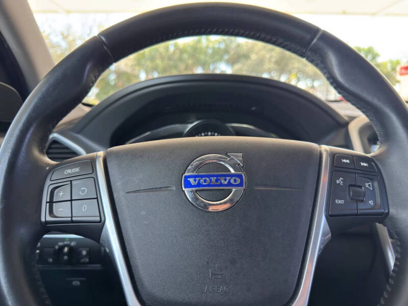 2016 Volvo XC60 T6 Drive-E