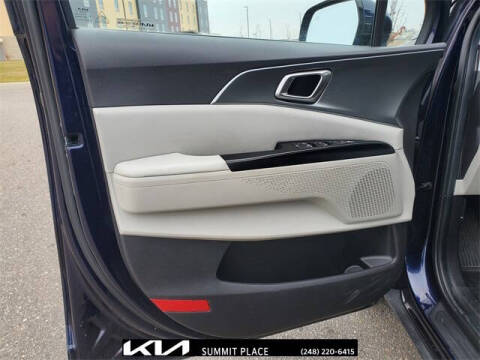 2023 Kia Carnival
