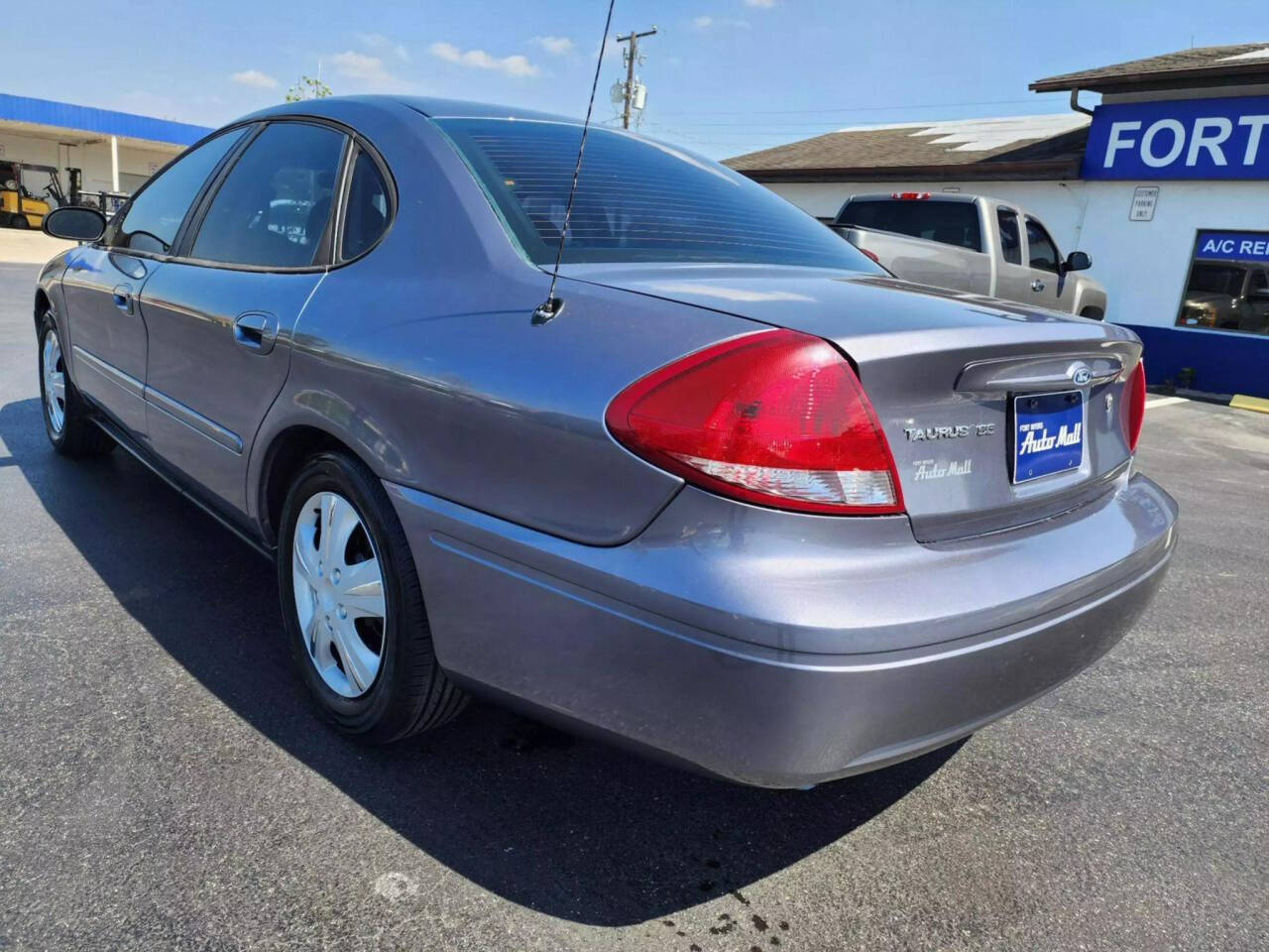 2007 Ford Taurus for sale at Fort Myers Auto Mall in Fort Myers, FL