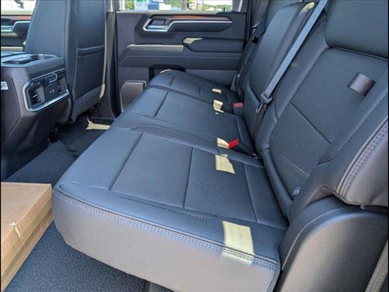 2025 GMC Sierra 2500HD