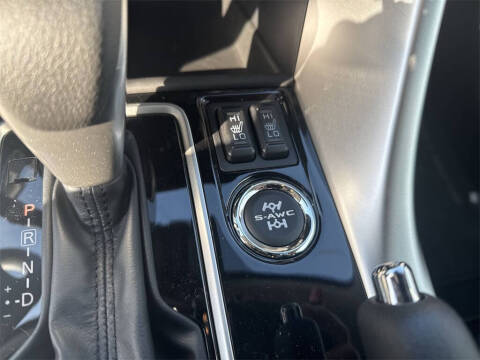 2025 Mitsubishi Eclipse Cross LE