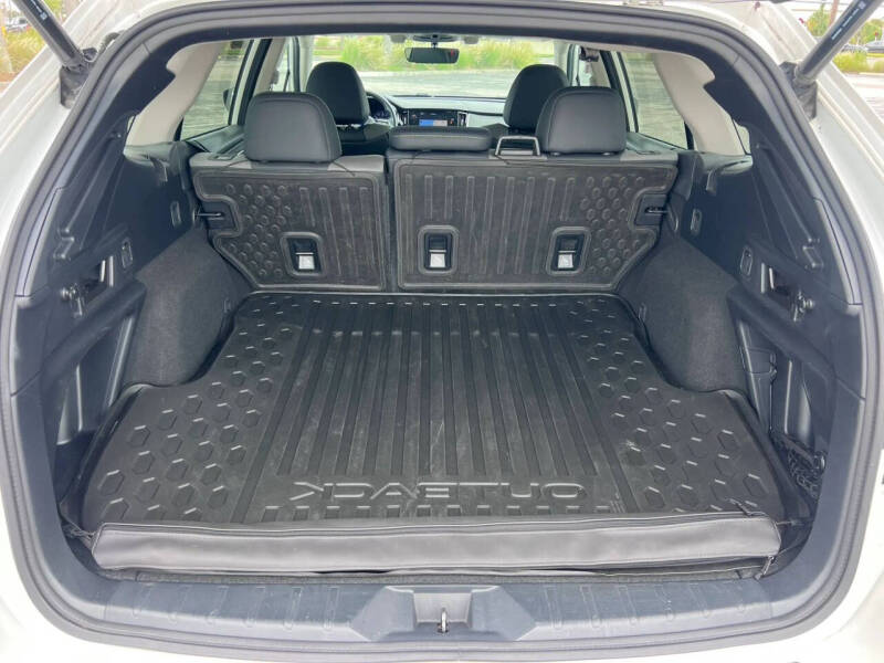 2020 Subaru Outback Onyx Edition XT