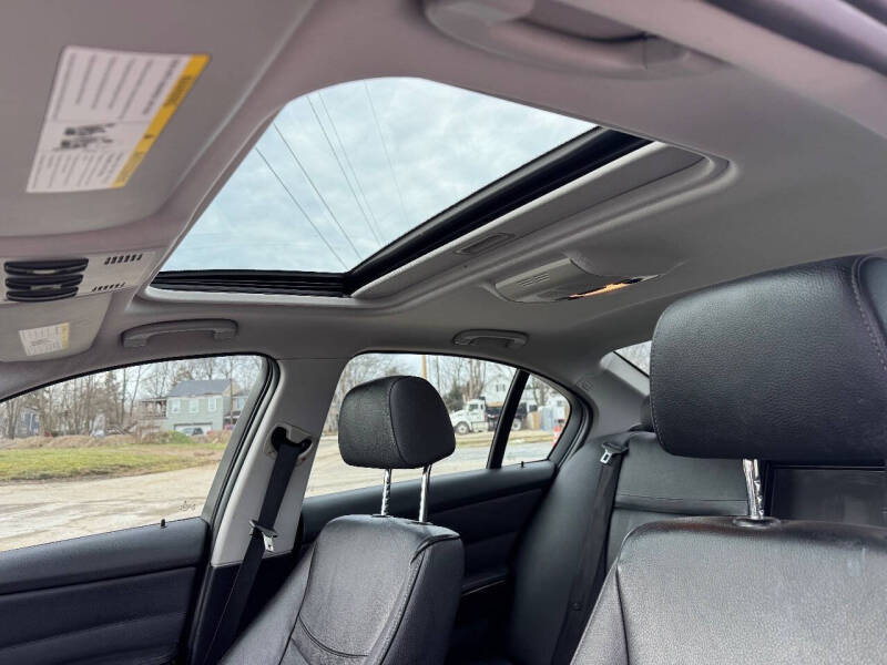 2011 BMW 3 Series 328i xDrive