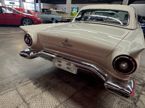 1957 Ford Thunderbird