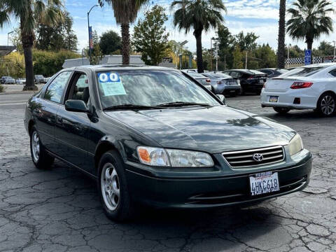 2000 Toyota Camry