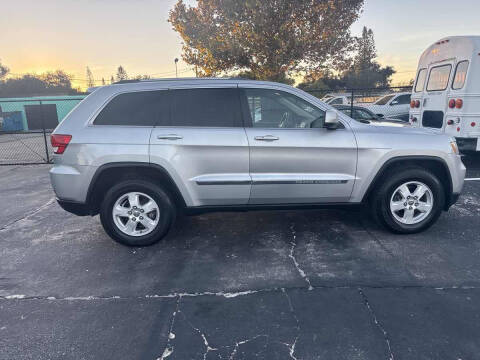 2011 Jeep Grand Cherokee Laredo