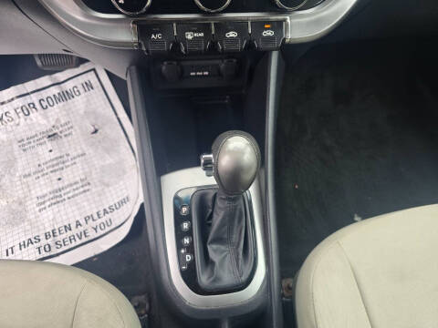 2012 Kia Rio 5-Door LX