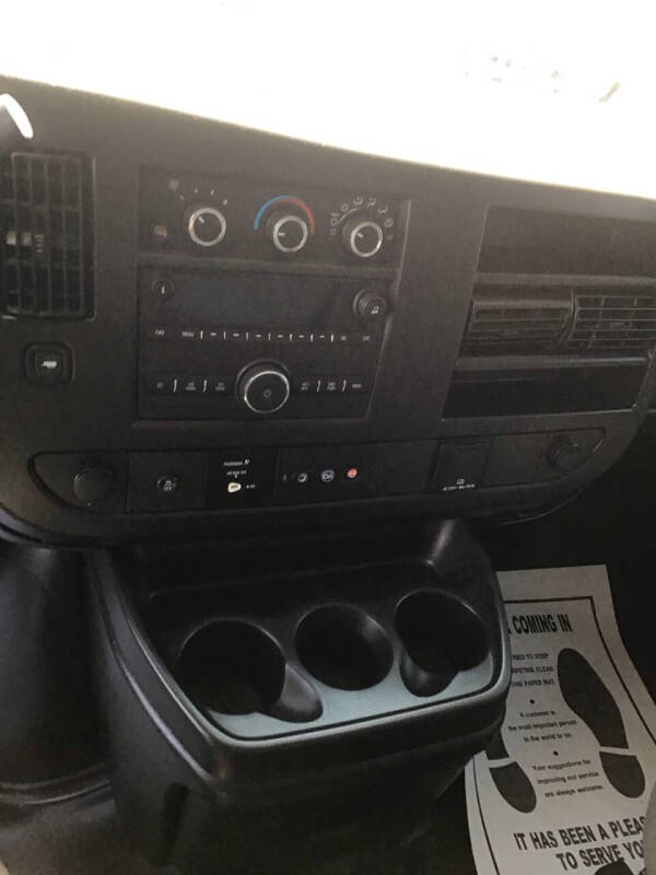 2023 Chevrolet Express 2500