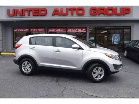 2013 Kia Sportage for sale at United Auto Group in Putnam CT
