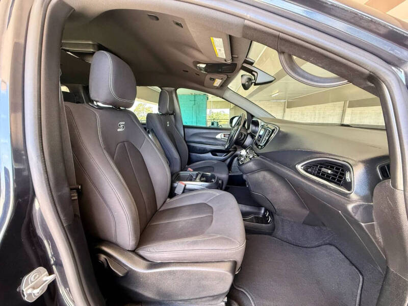 2019 Chrysler Pacifica Touring Plus