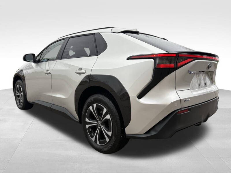 2024 Toyota bZ4X XLE