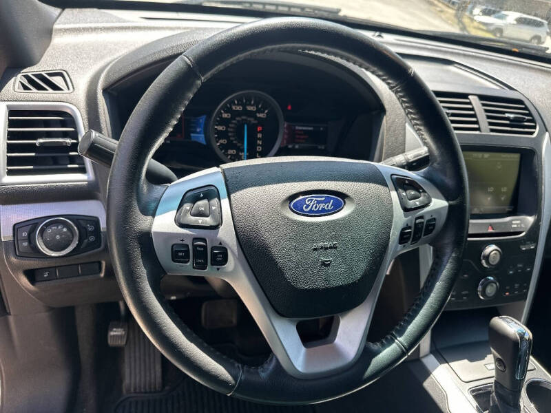 2012 Ford Explorer XLT