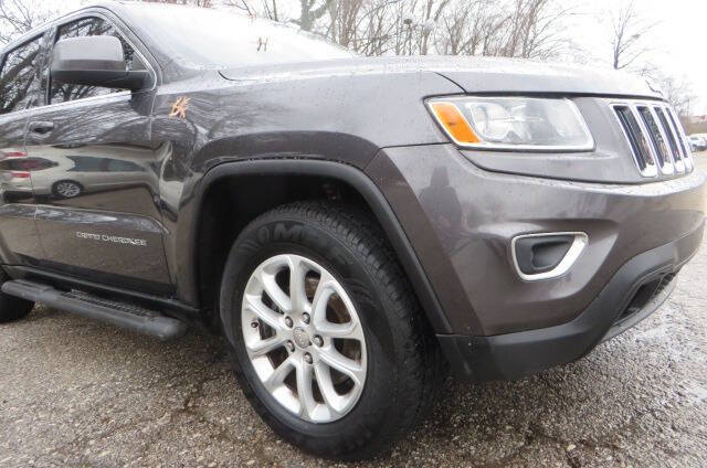 2016 Jeep Grand Cherokee Laredo E photo 19