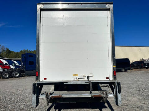 2018 International DuraStar 4300