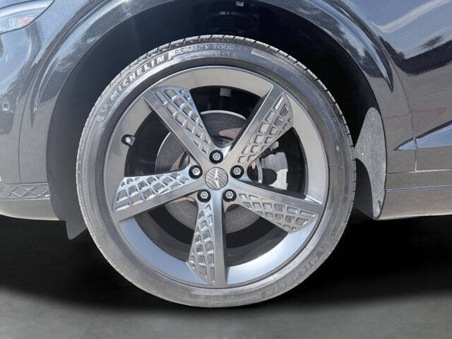 2022 Genesis GV70 2.5T Standard