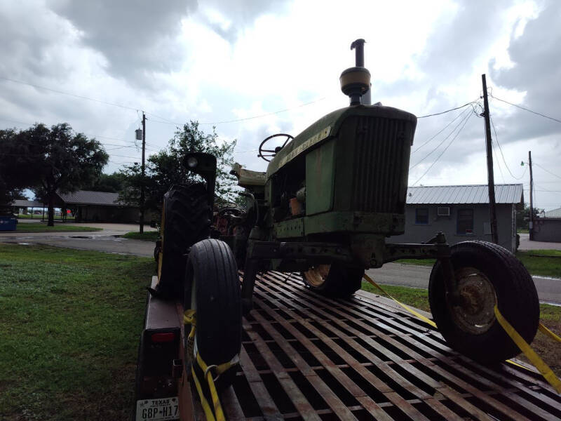 1965 John Deere 2010