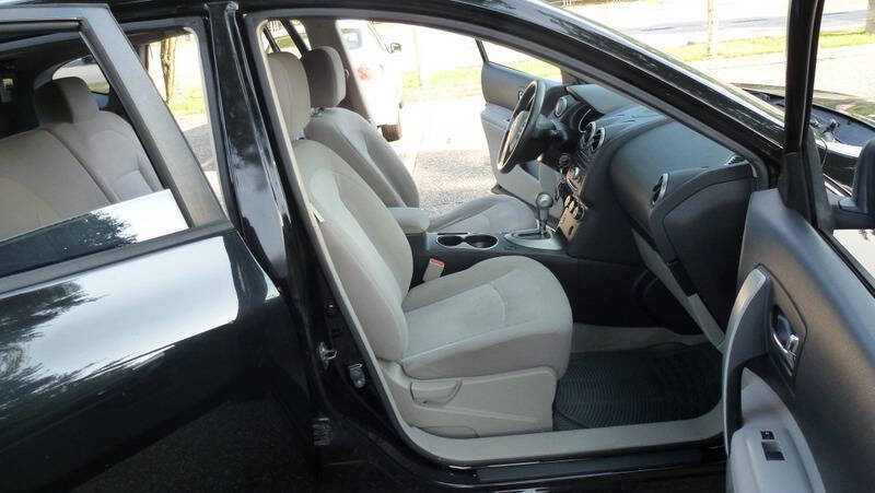 2013 Nissan Rogue SV w/SL Package