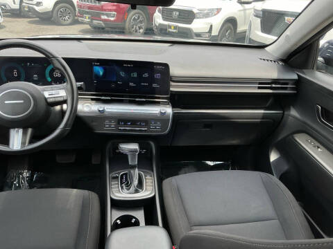 2025 Hyundai Kona SEL