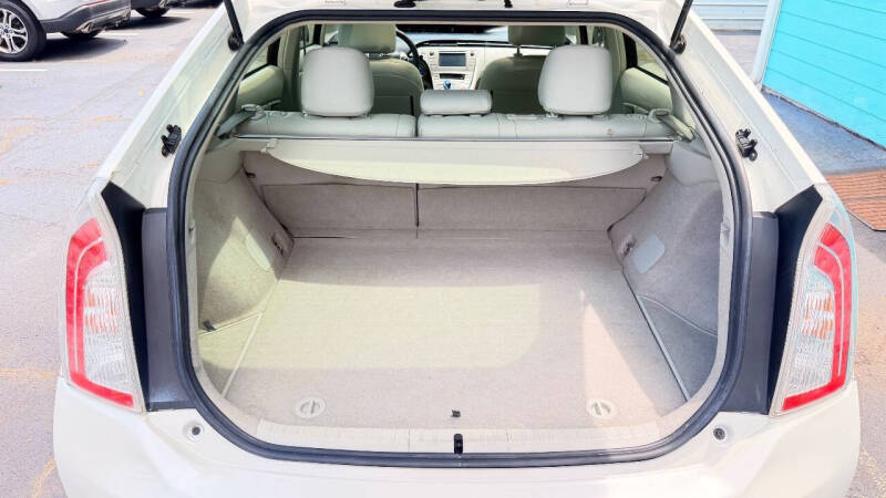 2013 Toyota Prius Two