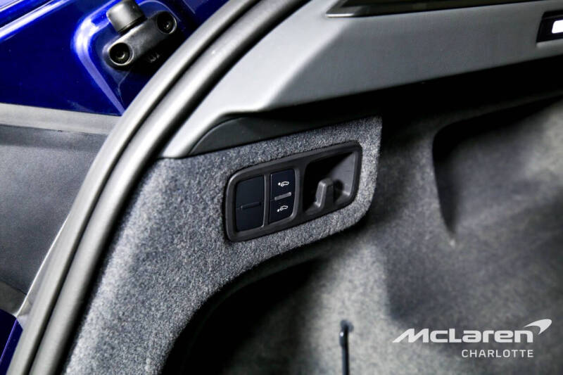 2020 Lamborghini Urus