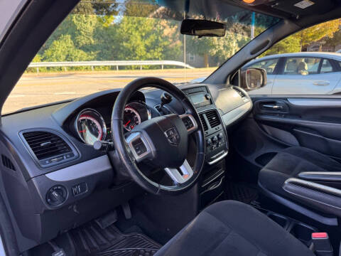 2015 Dodge Grand Caravan SE