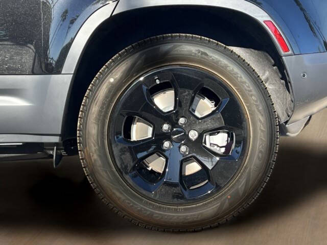 2026 Land Rover Defender 110 P300 S