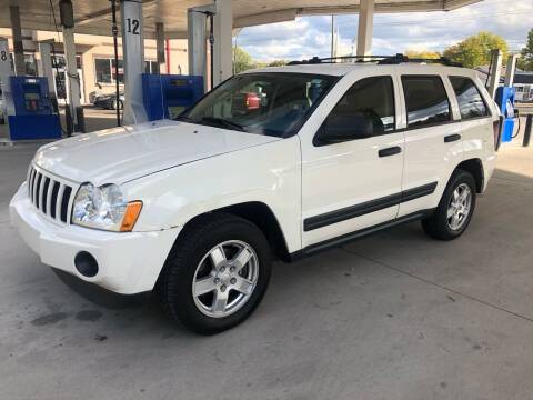 2005 Jeep Grand Cherokee for sale at JE Auto Sales LLC in Indianapolis IN