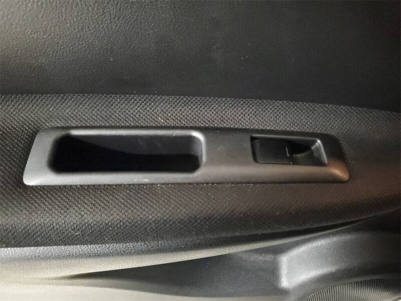 2011 Nissan Rogue S Krom