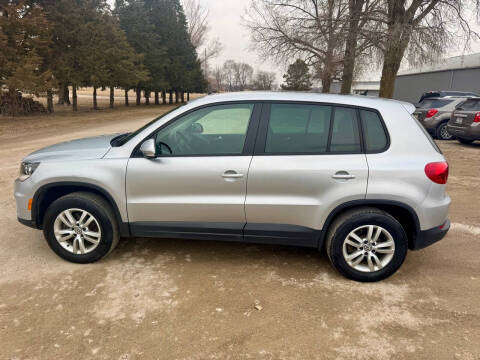 2013 Volkswagen Tiguan for sale at Iowa Auto Sales, Inc in Sioux City IA