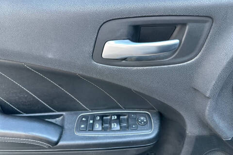 2017 Dodge Charger SE