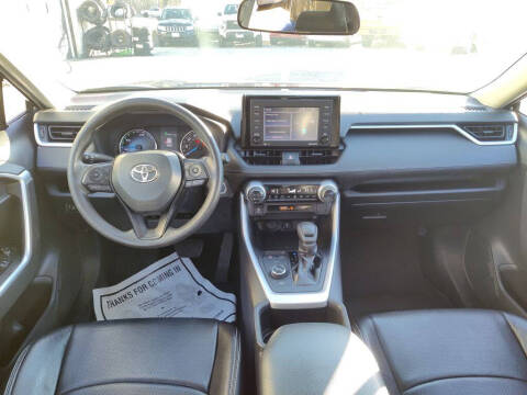 2022 Toyota RAV4 Hybrid XLE