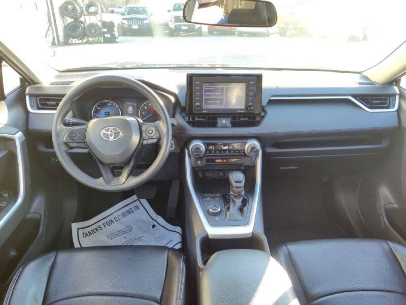 2022 Toyota RAV4 Hybrid XLE