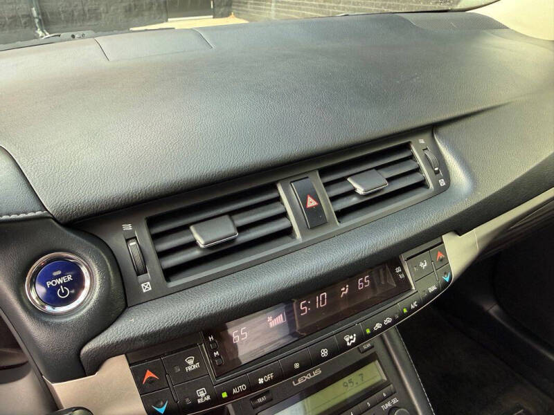 2014 Lexus CT 200h
