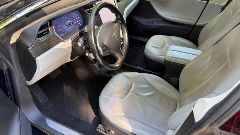 2014 Tesla Model S 85