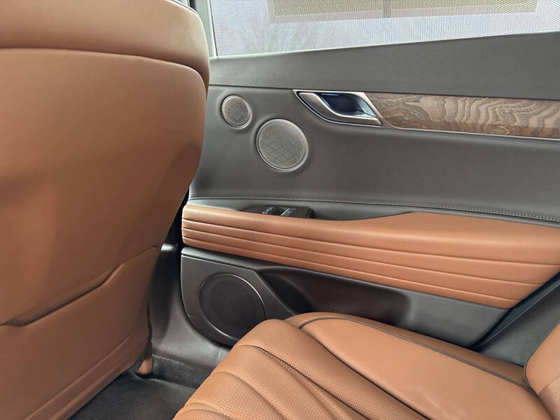 2024 Genesis Electrified G80 Advanced