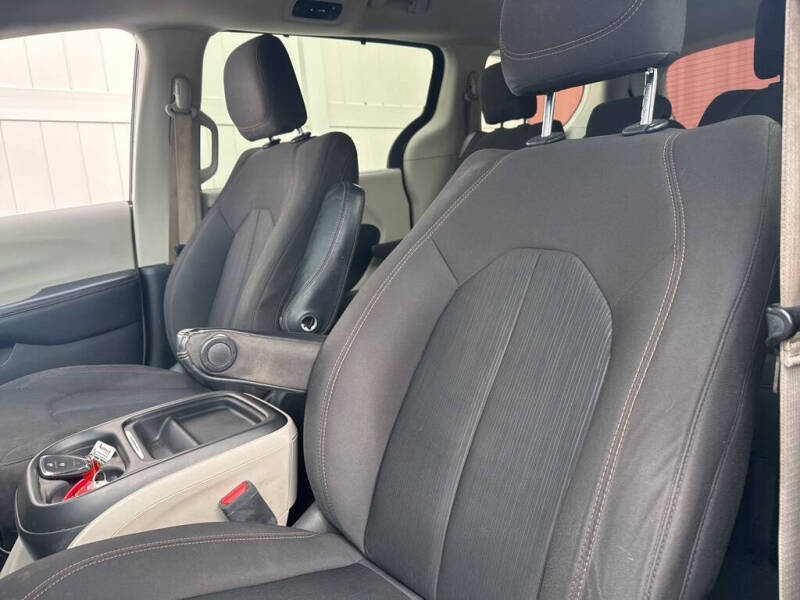 2020 Chrysler Pacifica Touring