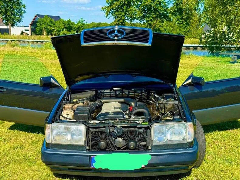 1992 Mercedes-Benz 320CE