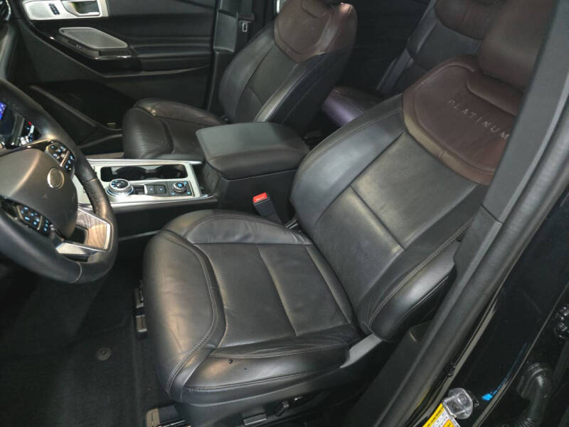 2022 Ford Explorer Platinum