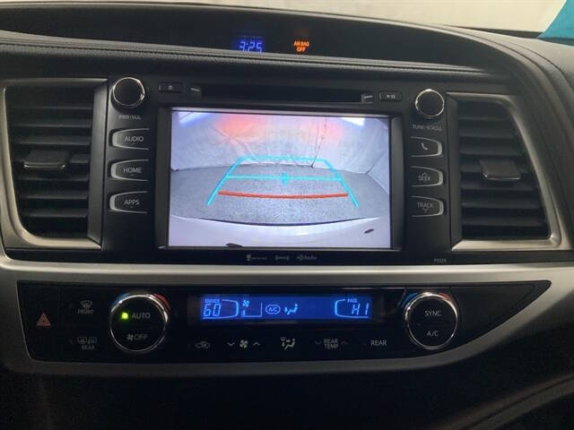 2018 Toyota Highlander LE