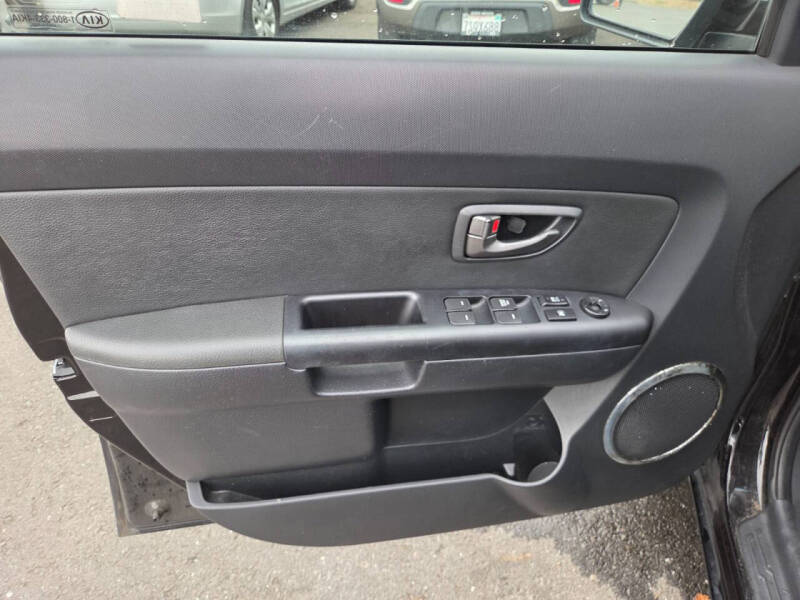 2011 Kia Soul +