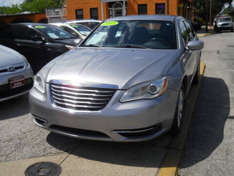 2013 Chrysler 200 Touring