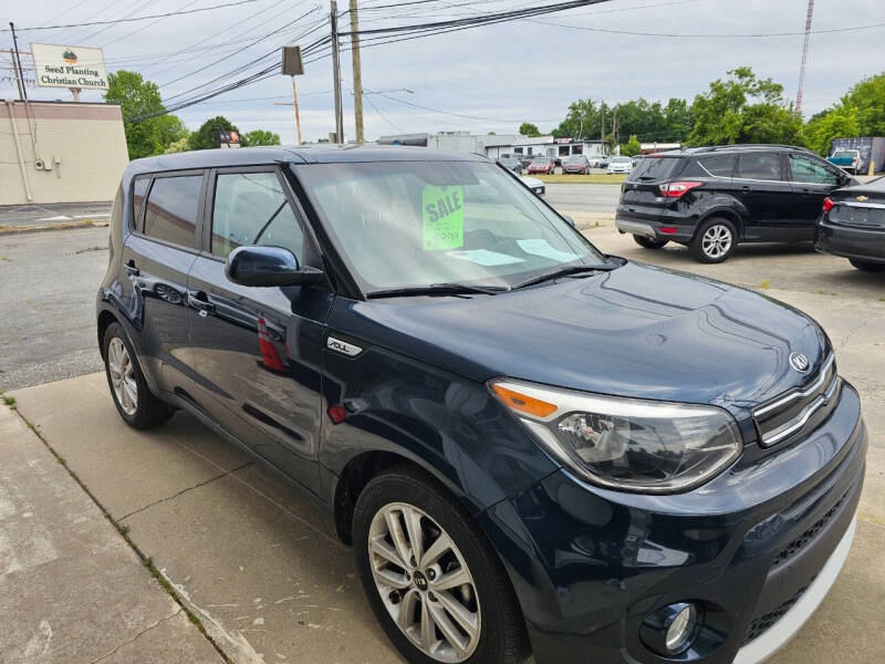 2019 Kia Soul +