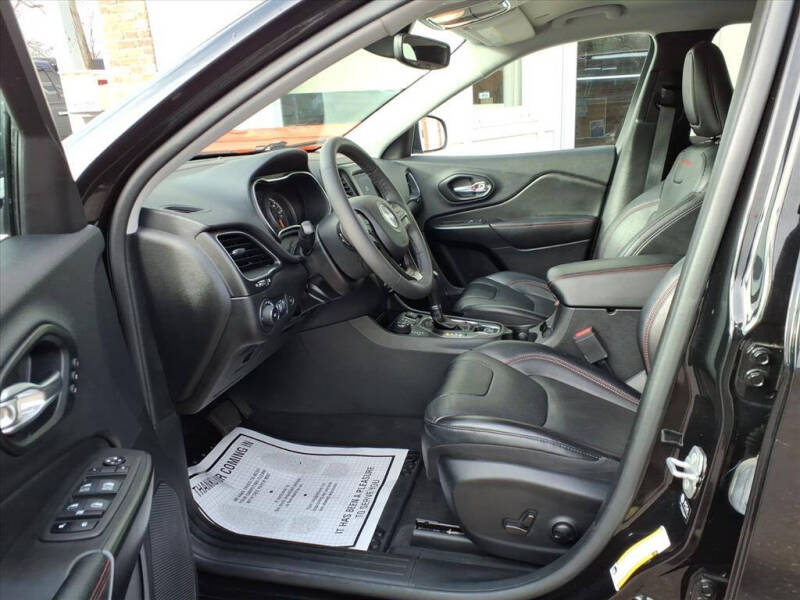 2022 Jeep Cherokee Trailhawk