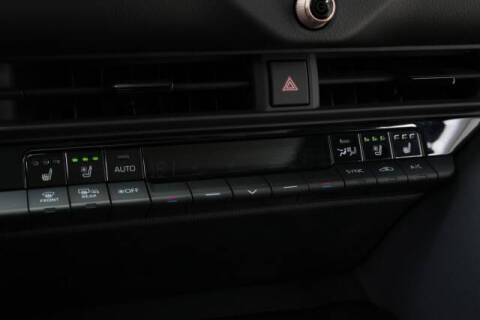 2025 Toyota Crown Signia Limited